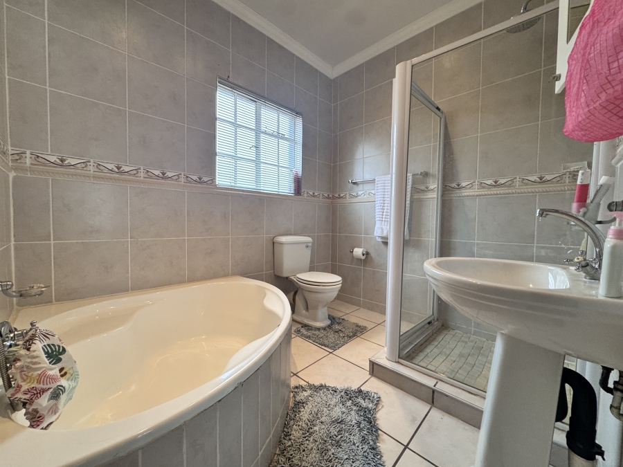 3 Bedroom Property for Sale in Doringkruin North West